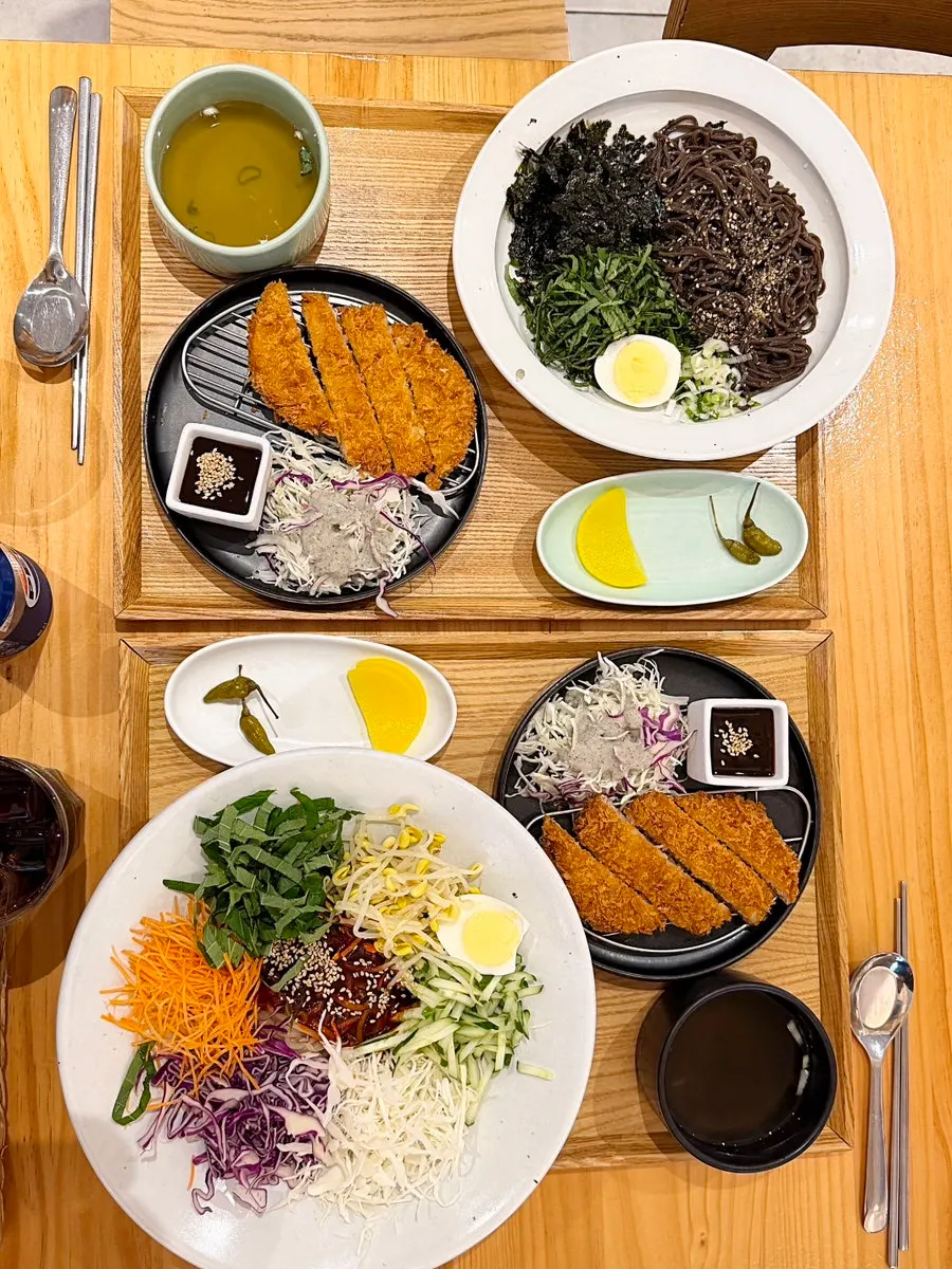 식사 전 시원한 콜라 한 잔