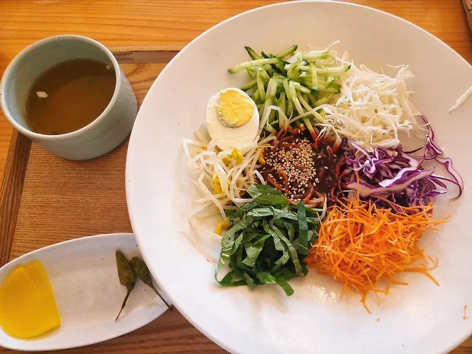 Ordered noodle dishes with basic side dishes