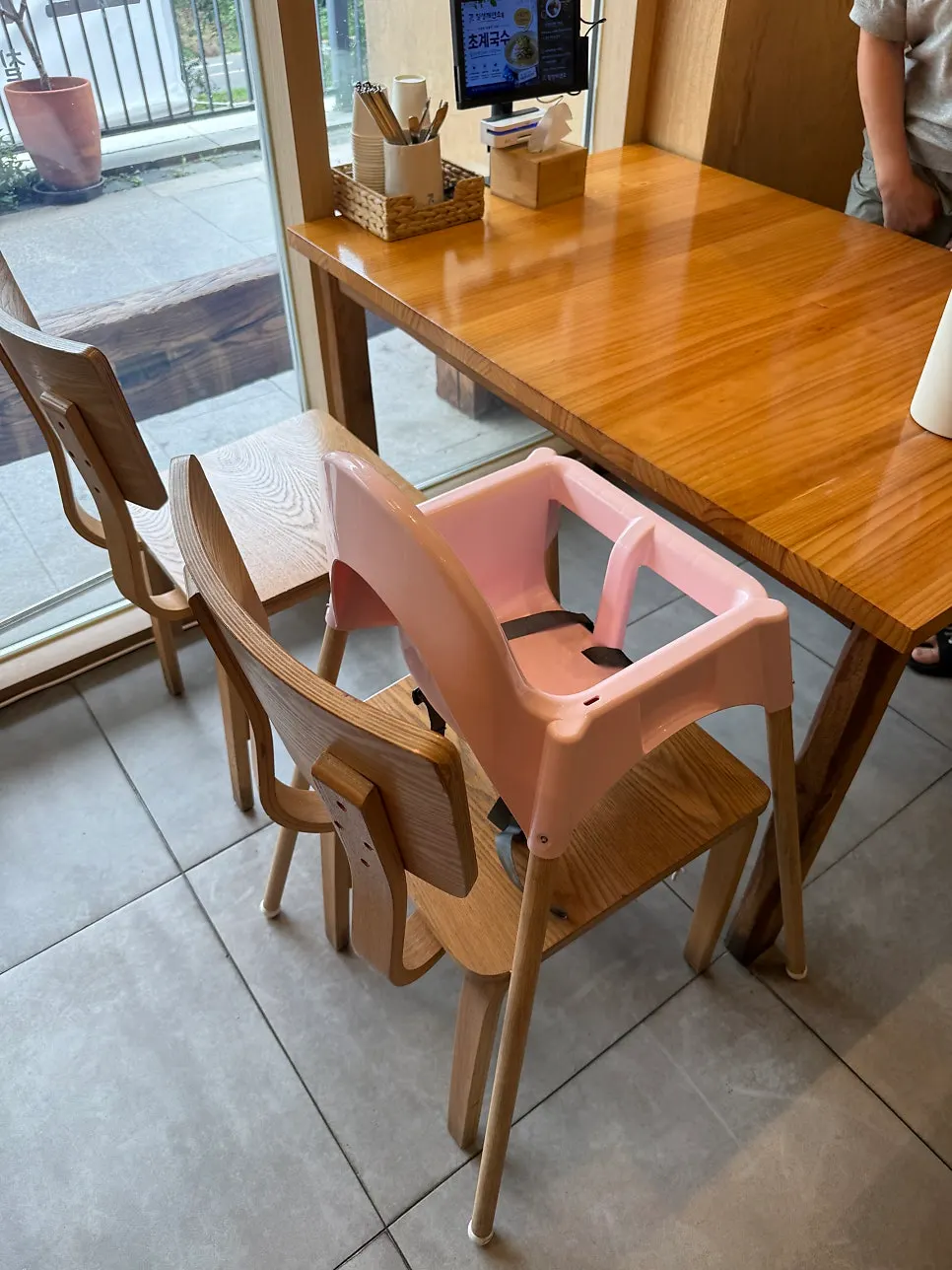 Baby chair that sits on top of a regular chair