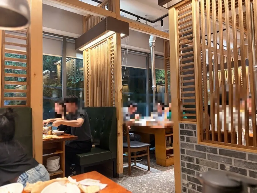 고기9단 침산직영점 입구 주변 전경