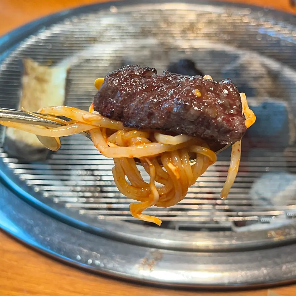 Yukhoe sushi topped with raw beef tartare