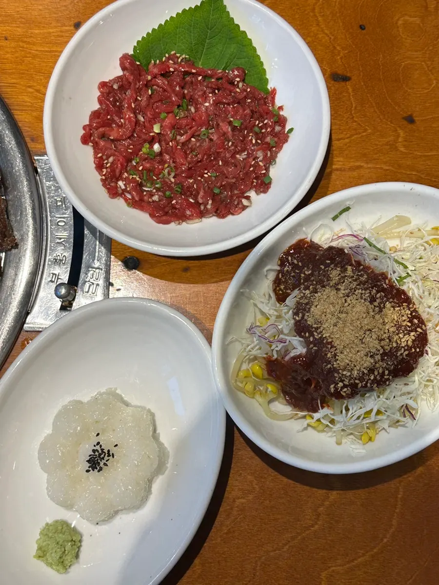 9dan set with kimchi jjigae, yukhoe, and jjolmyeon