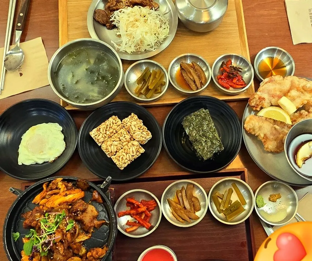 Cafe Dongyi Chimsan Branch main image