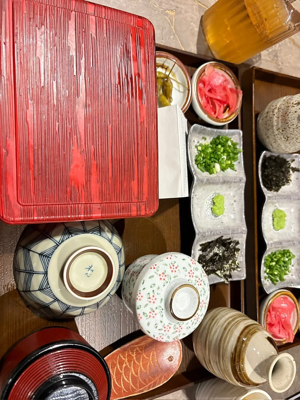 Eel rice bowl course served on a wooden tray
