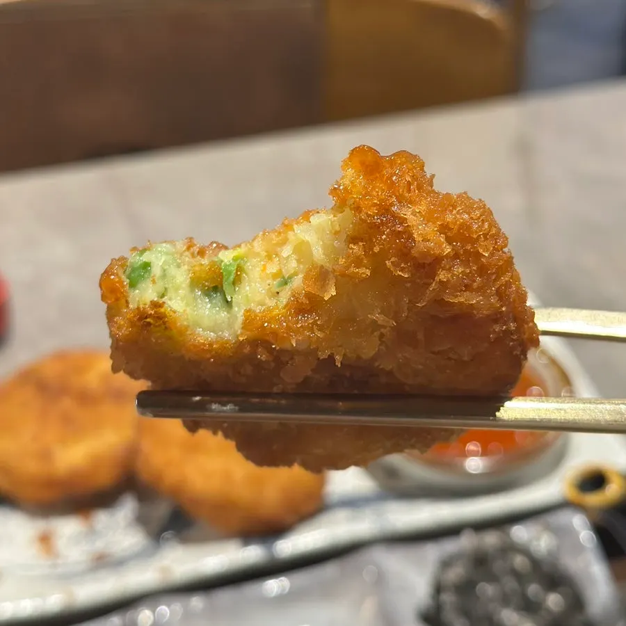 치솟 역삼본점 입구 전경