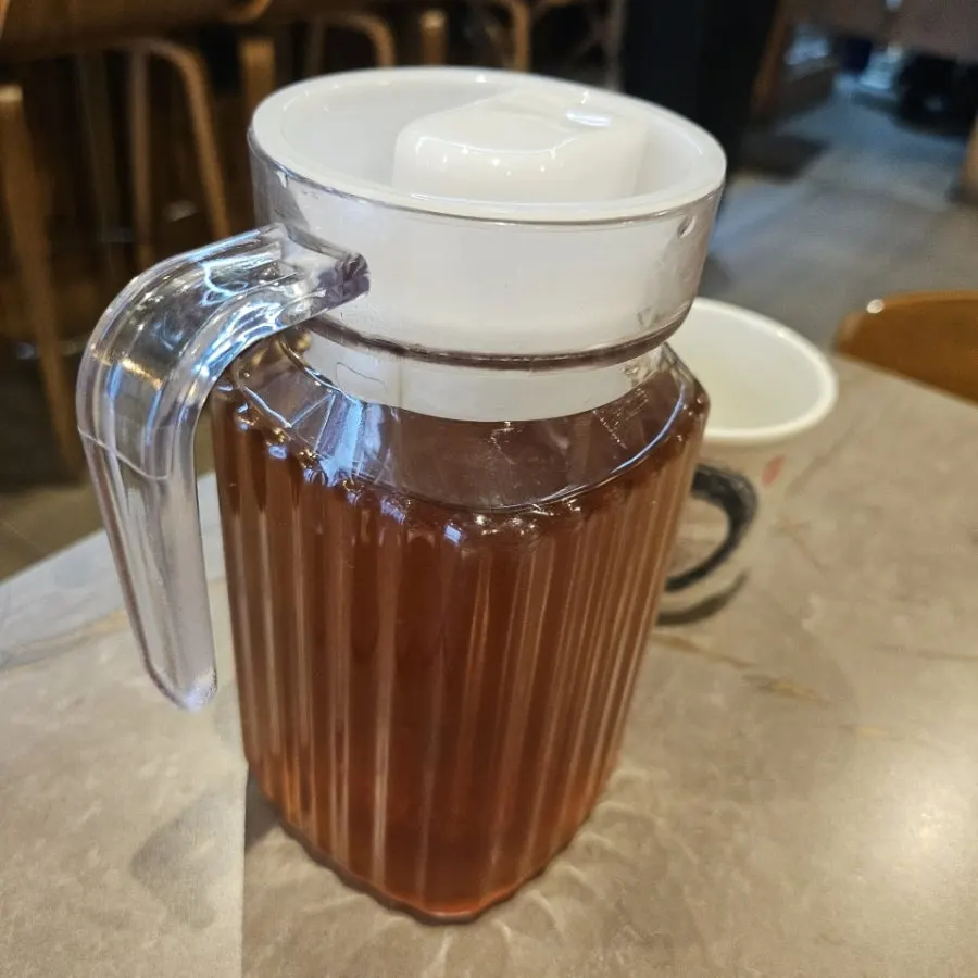Tea and default table setting at Chisot