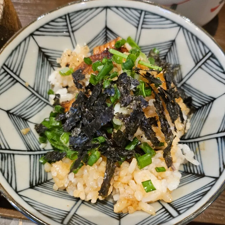 Hitsumabushi eaten like a rice soup with ochazuke poured over it