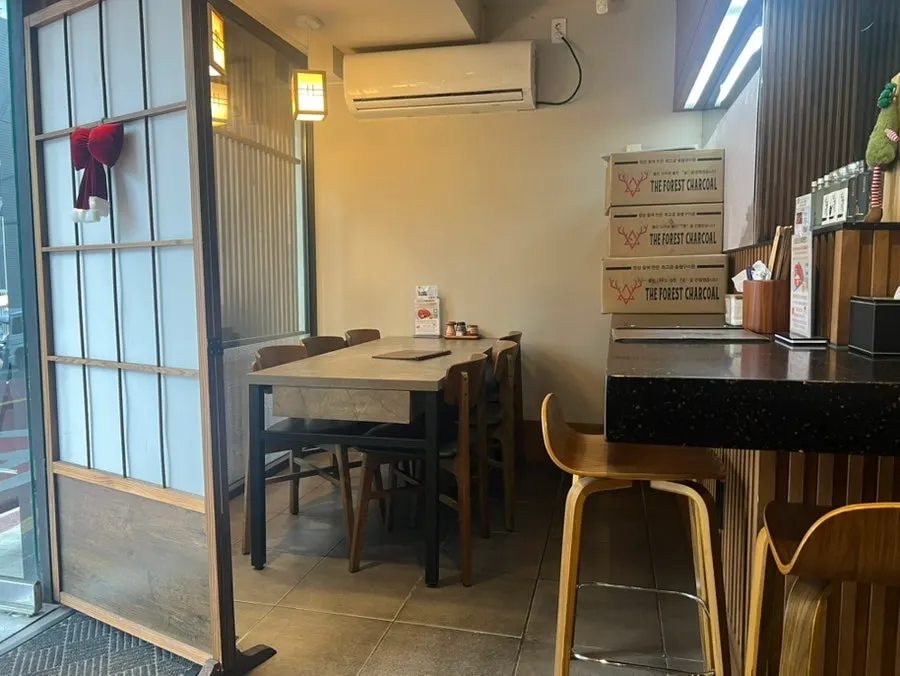 치솟 역삼본점 다찌석 좌석