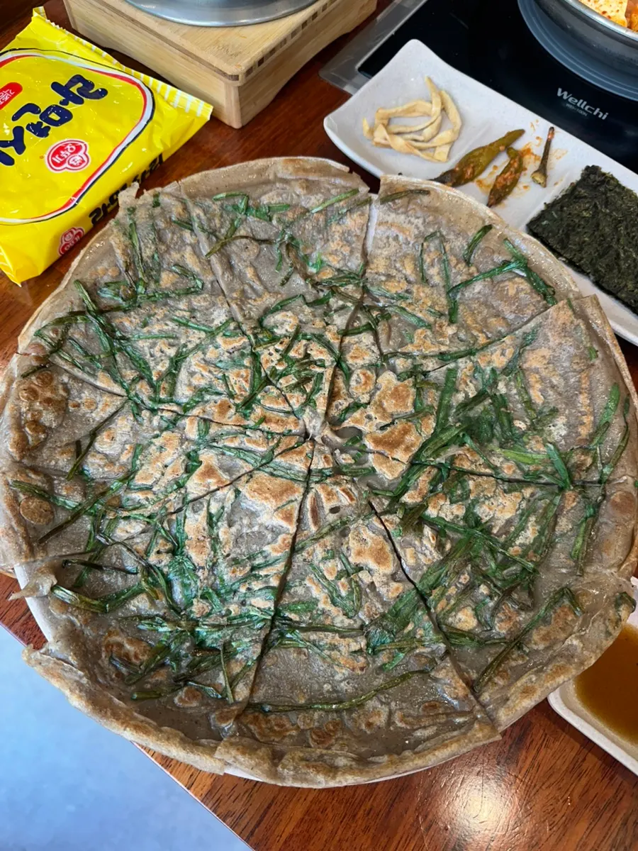 Seasoning-soaked oyster mushroom and tofu