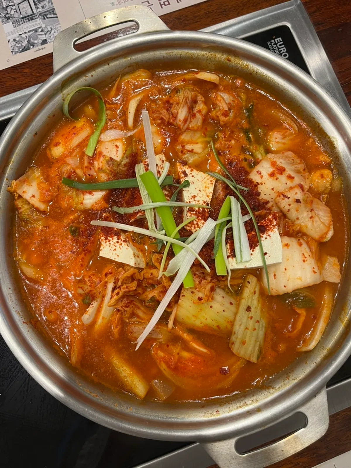 초부리김치찌개 2인세트 28,000원 상차림