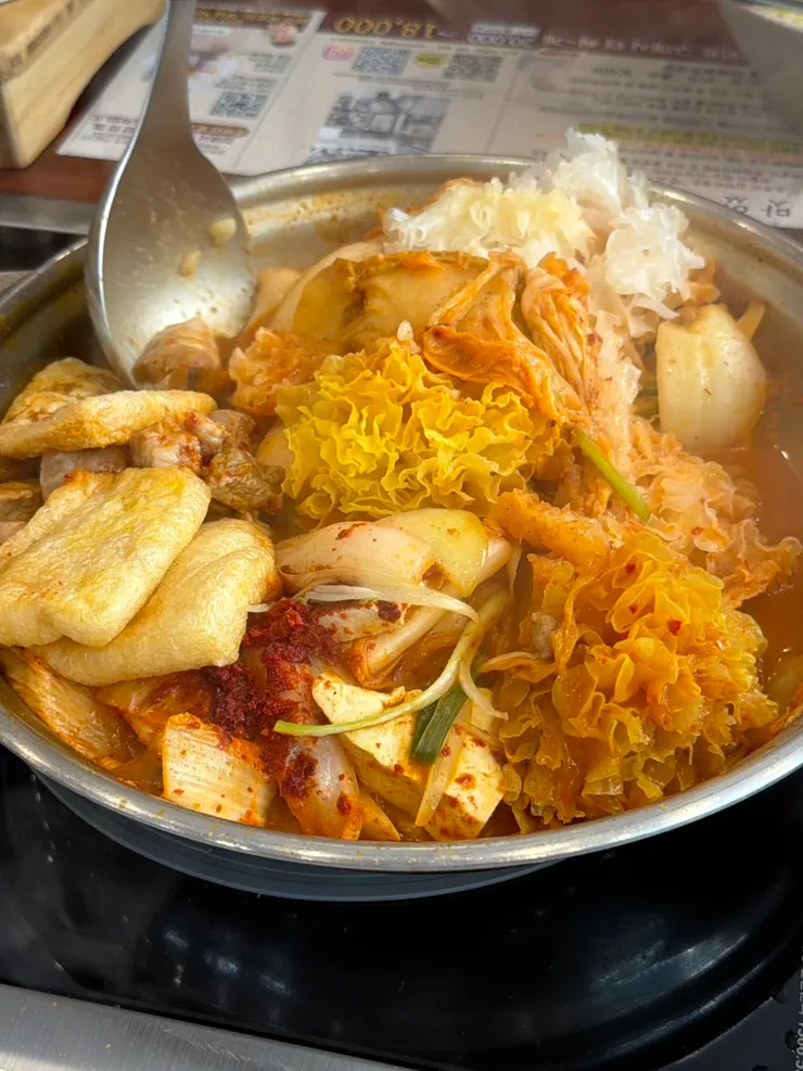 Finished Choburi kimchi jjigae broth with pork