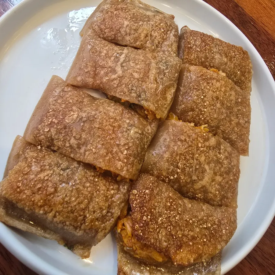 Crispy fried kimchi jeonbyeong