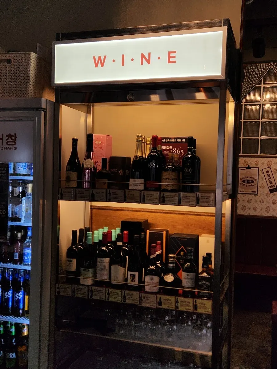 초대창 백석점 매장 전경