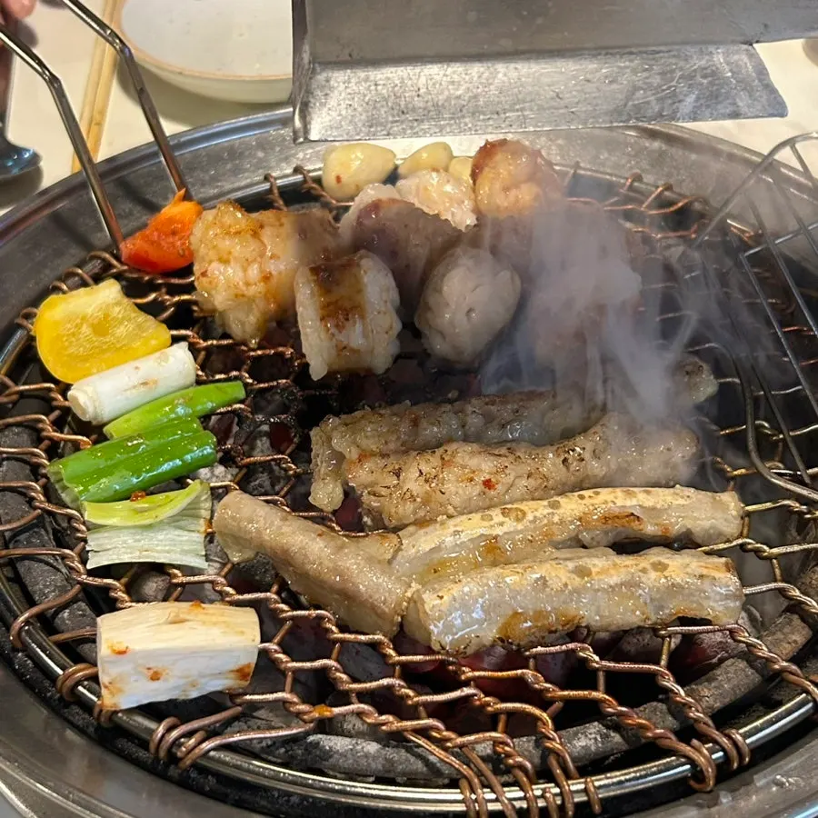 직원이 구워주는 곱창 대창 숯불구이