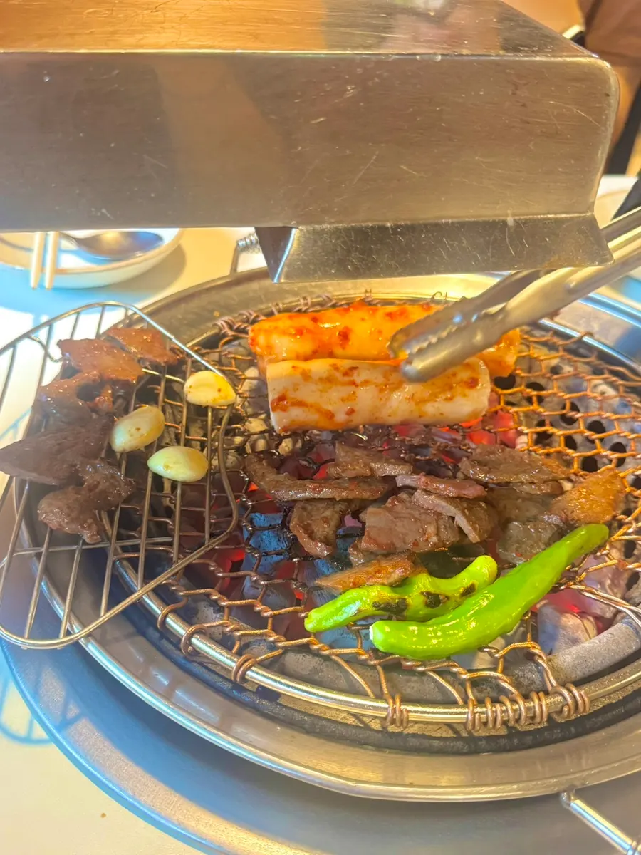 Heart grilling, the first cut in Assorted Grill Set A
