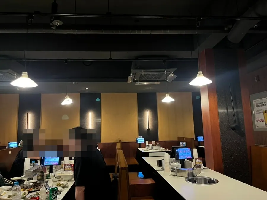 초대창 당산역점 매장 전경