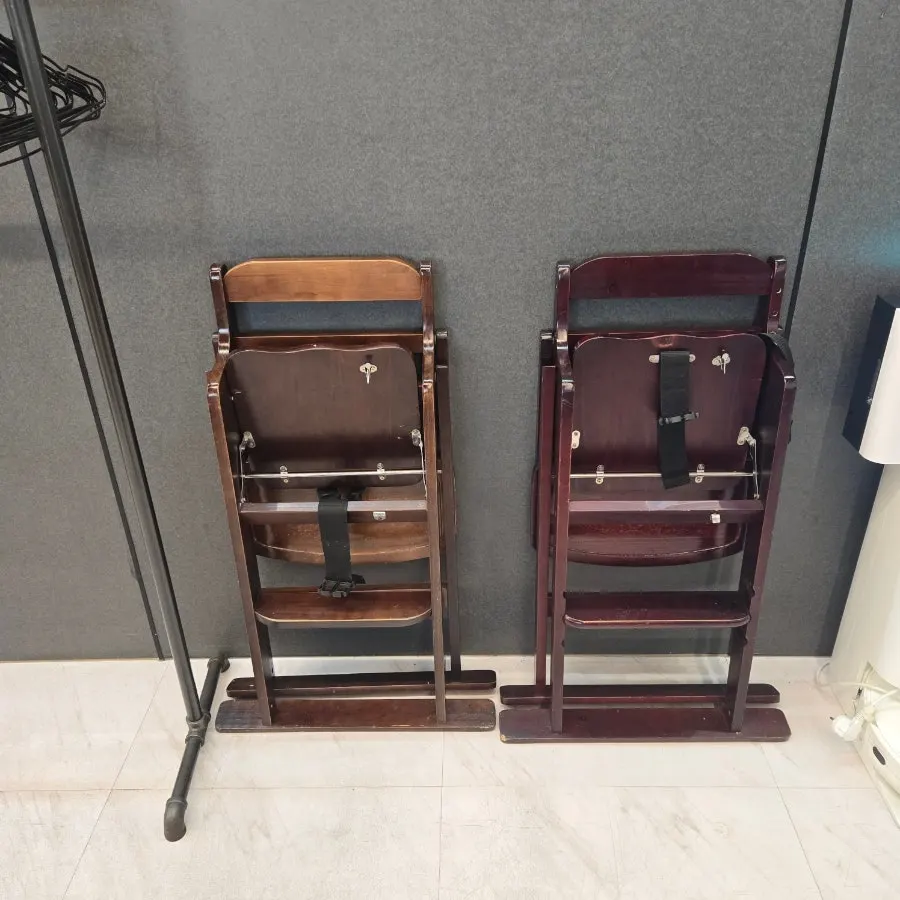 테이블 간격이 여유로운 초당우가 좌석