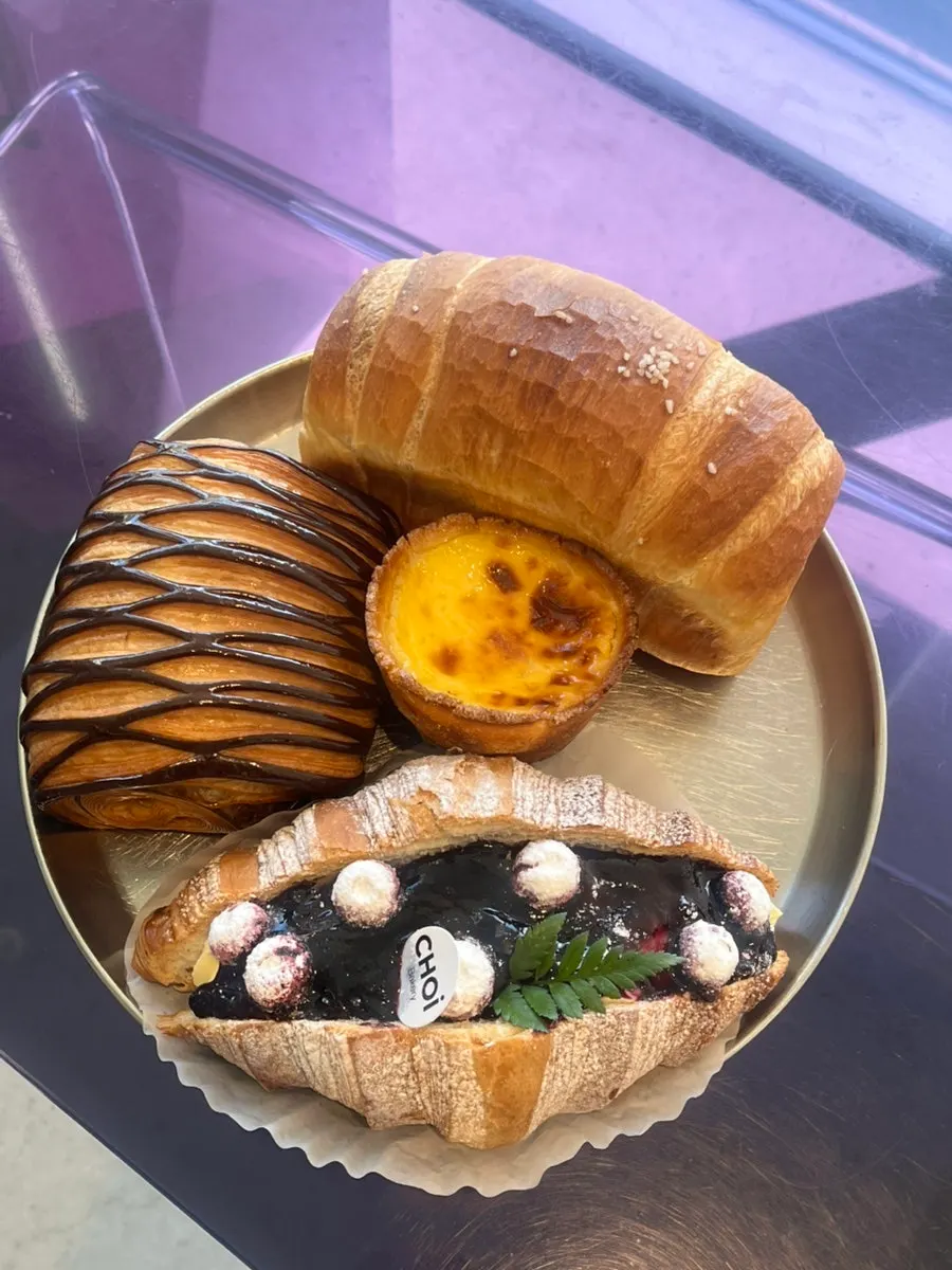 Blueberry cream cheese croissant and pain au chocolat