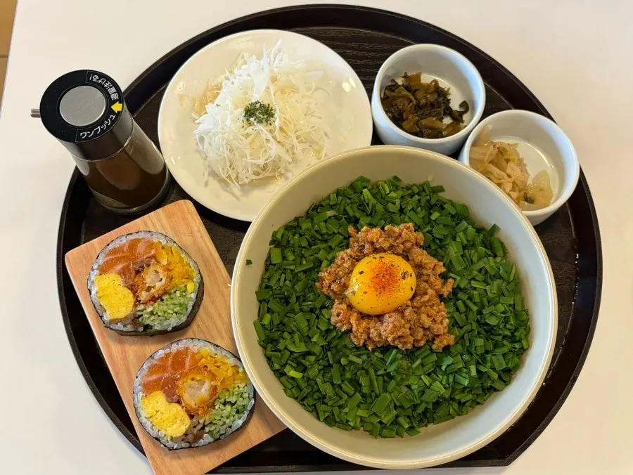 Close-up of the spicy mazesoba