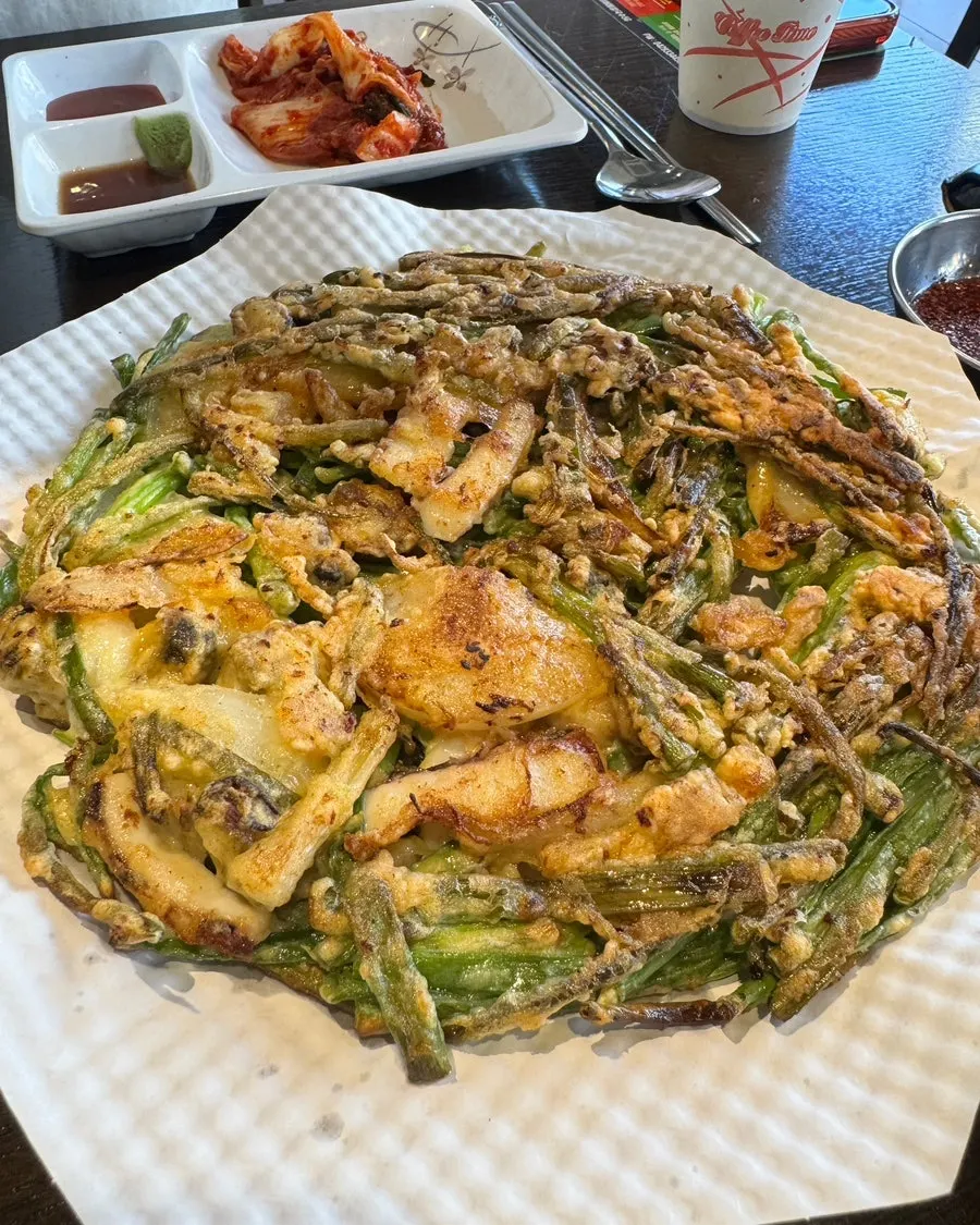 바삭한 겉면의 파전 단면