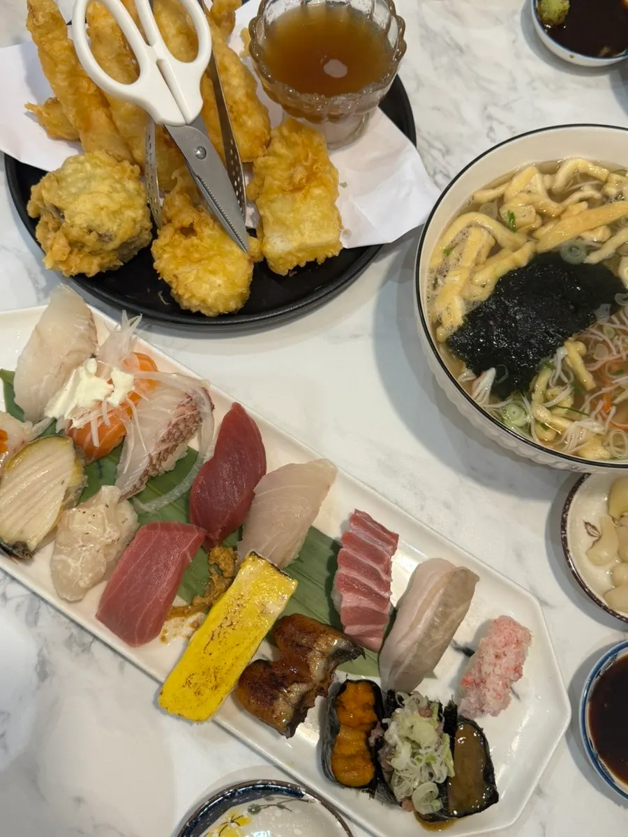 특상초밥·모듬튀김·유부우동 마무리 한상