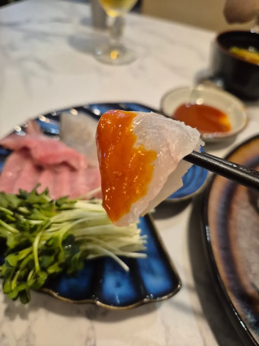 Thick-cut flounder sashimi
