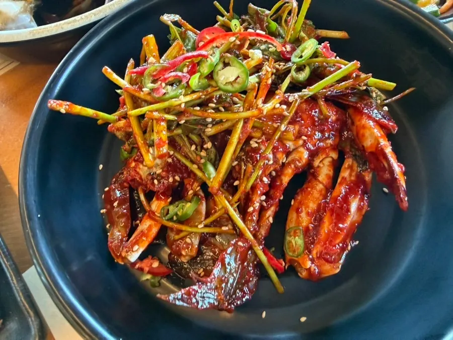 Roe-packed soy crab with full roe
