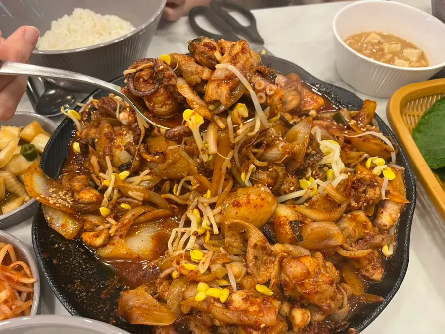 Rich cheonggukjang served as soup