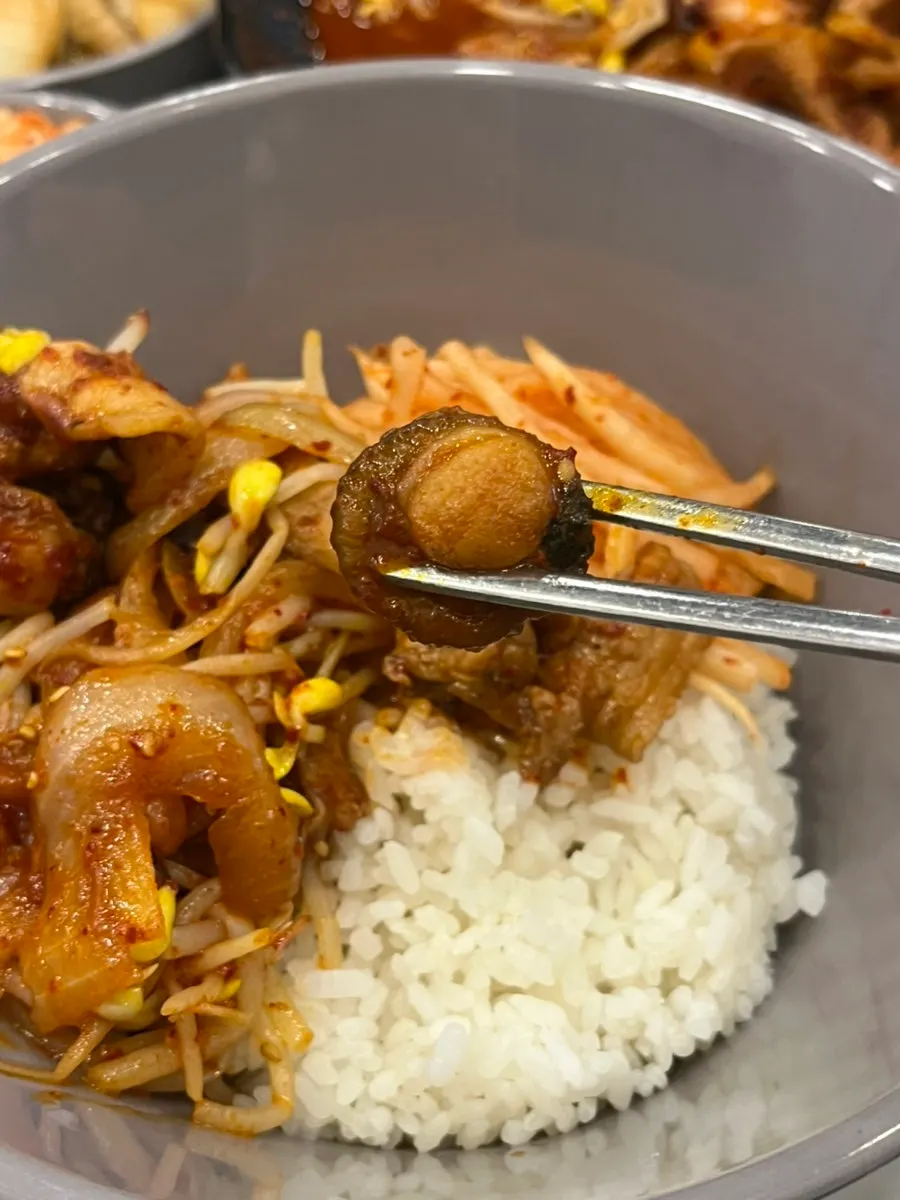 Close-up of medium-spicy octopus stir-fry seasoning