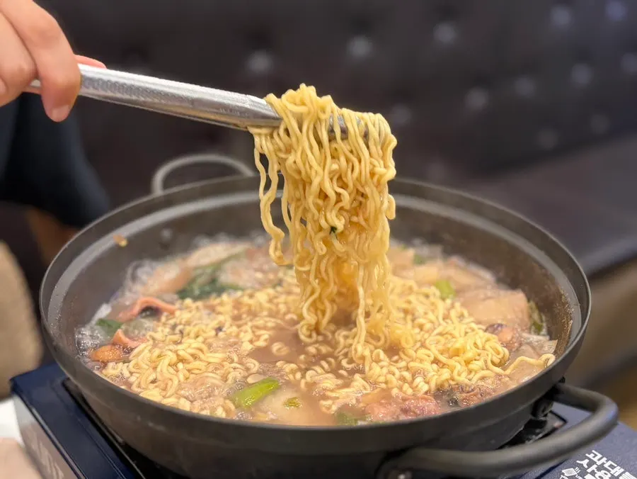 연포탕에 넣기 전 라면사리