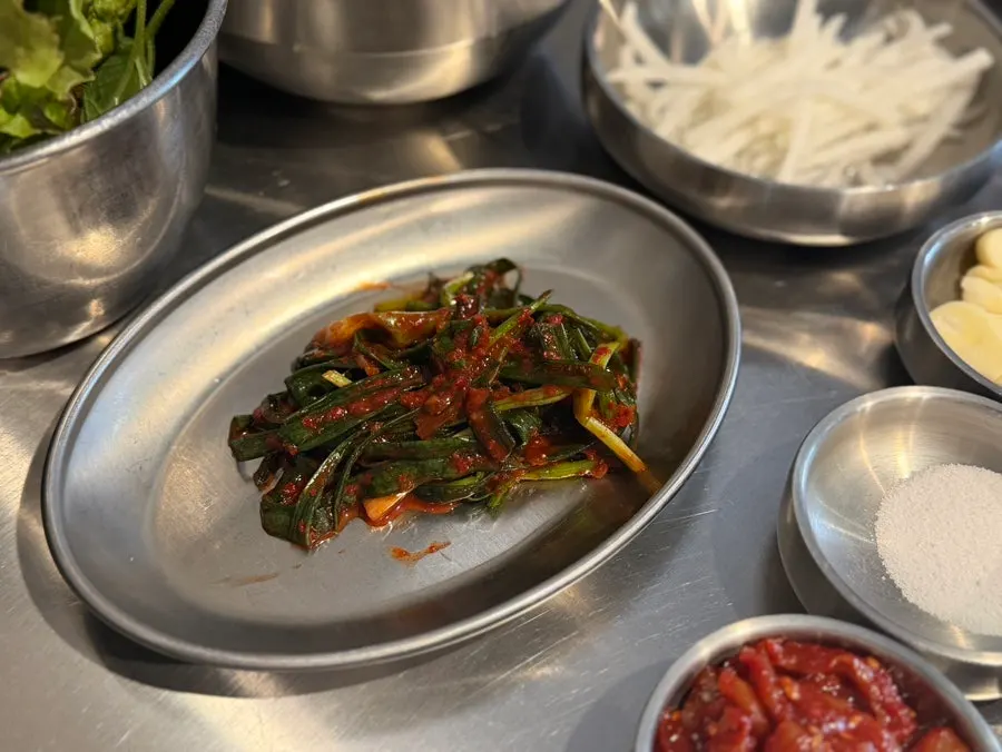 초량생갈비 기본 반찬 세팅
