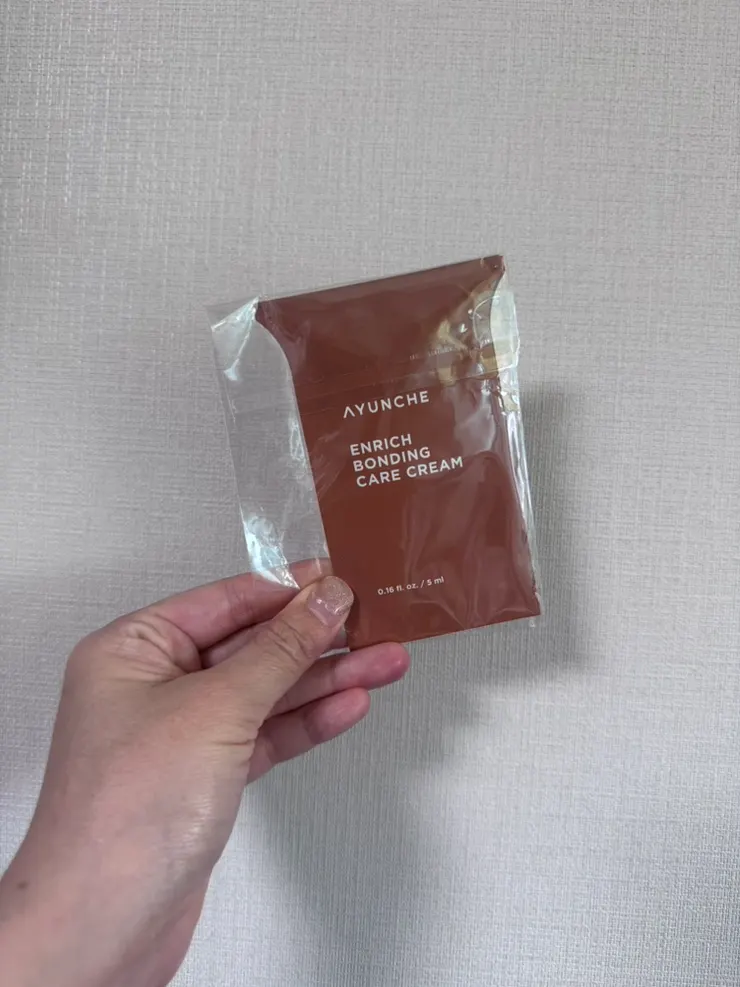 선물로 받은 아윤채 케어 샴푸와 케어 크림
