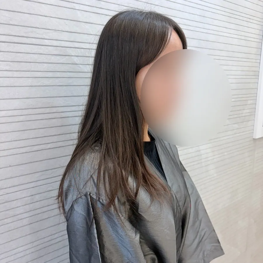 펌 전 손상된 모발 옆모습