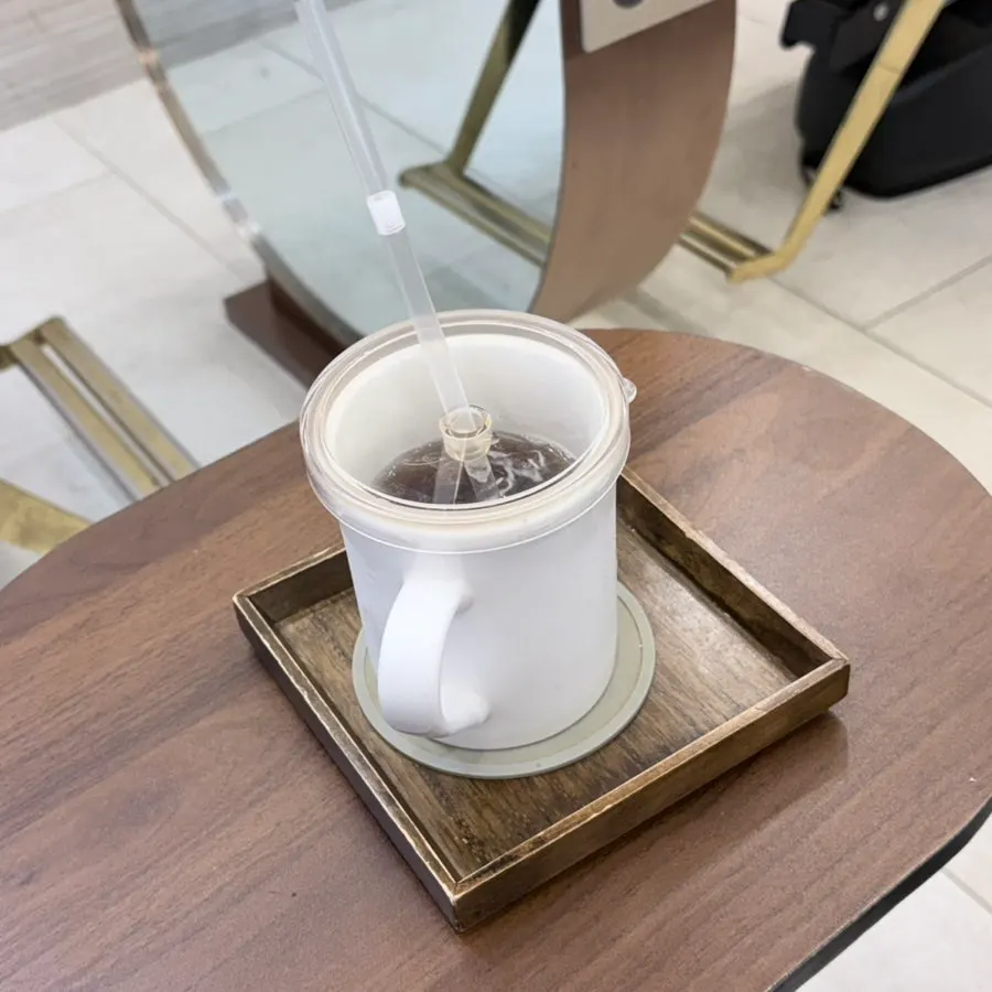 시술 중 제공된 아이스 아메리카노