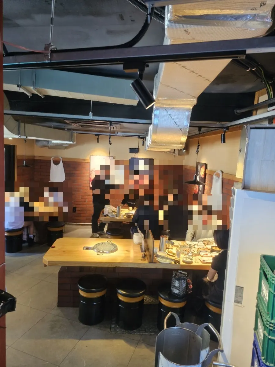 1st floor dining hall with stainless round tables