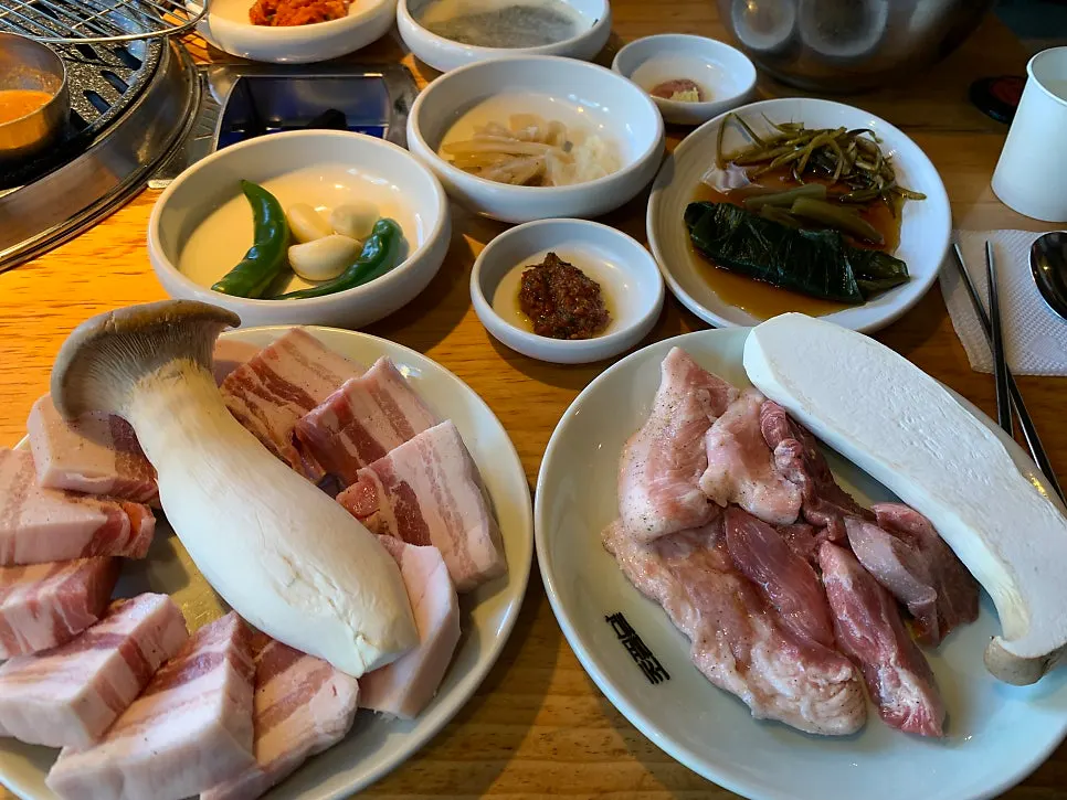 Chopilsal Pork Grill Hongdae Branch, a BBQ restaurant near Hongdae Station