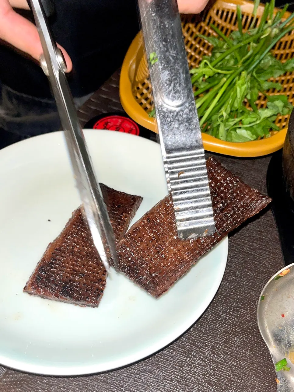 벌집 모양 칼집을 낸 필살 껍데기