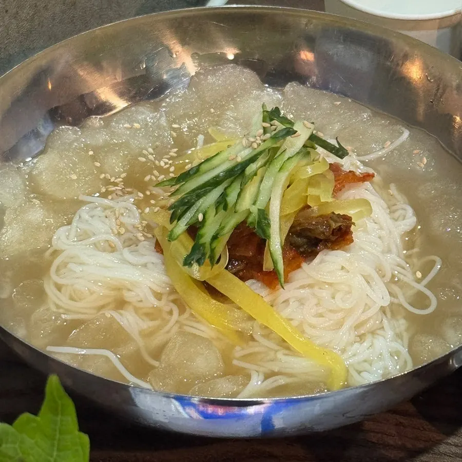 Doenjang stew with mushrooms and soft tofu
