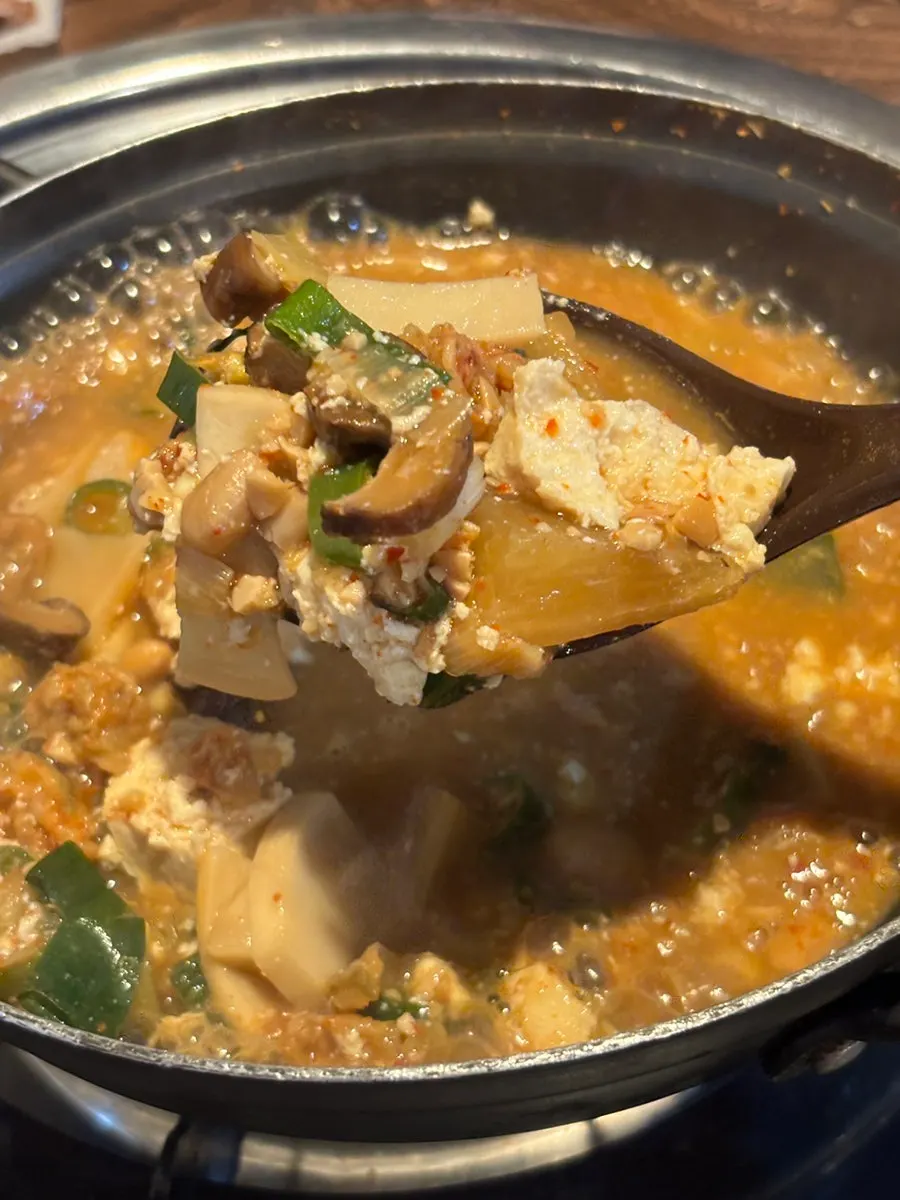 Doenjang jjigae simmering on the grill spot