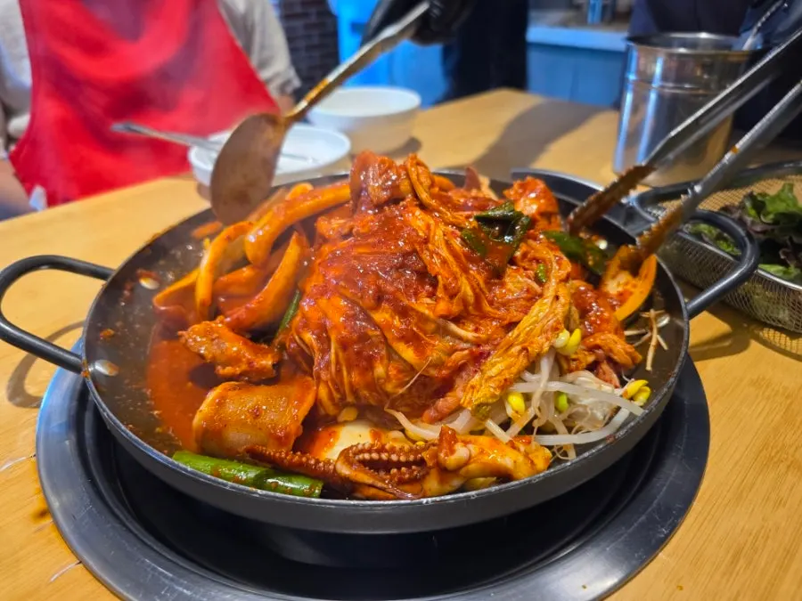 Duruchigi with a whole piece of kimchi on top