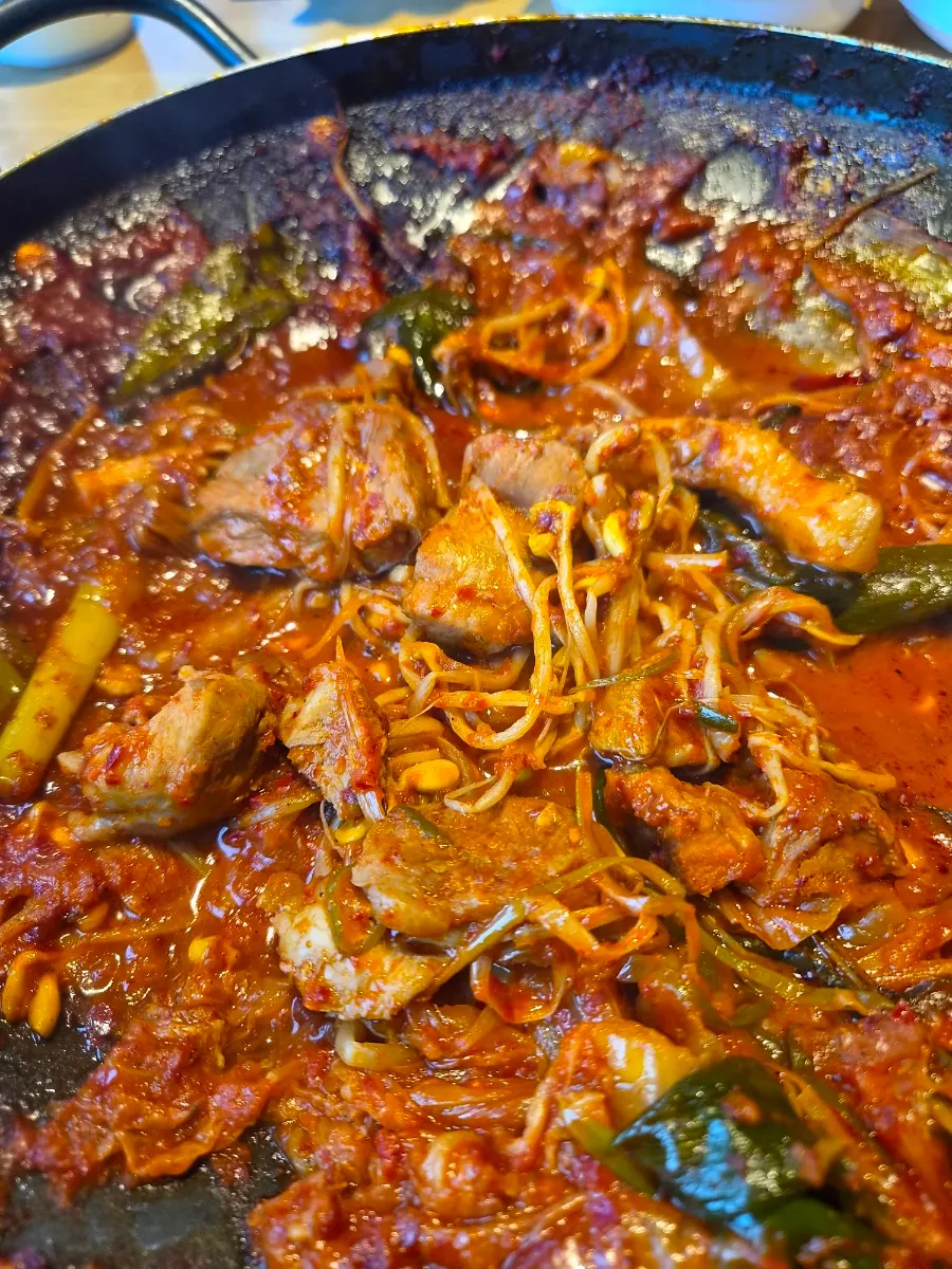 Leftover meat at the end of the duruchigi meal