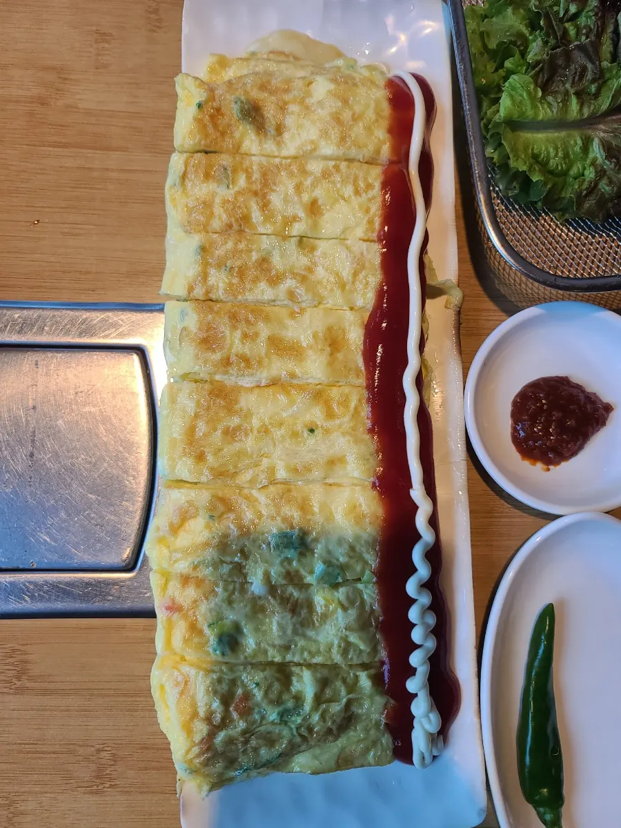 Pork duruchigi and sotbap meal photo