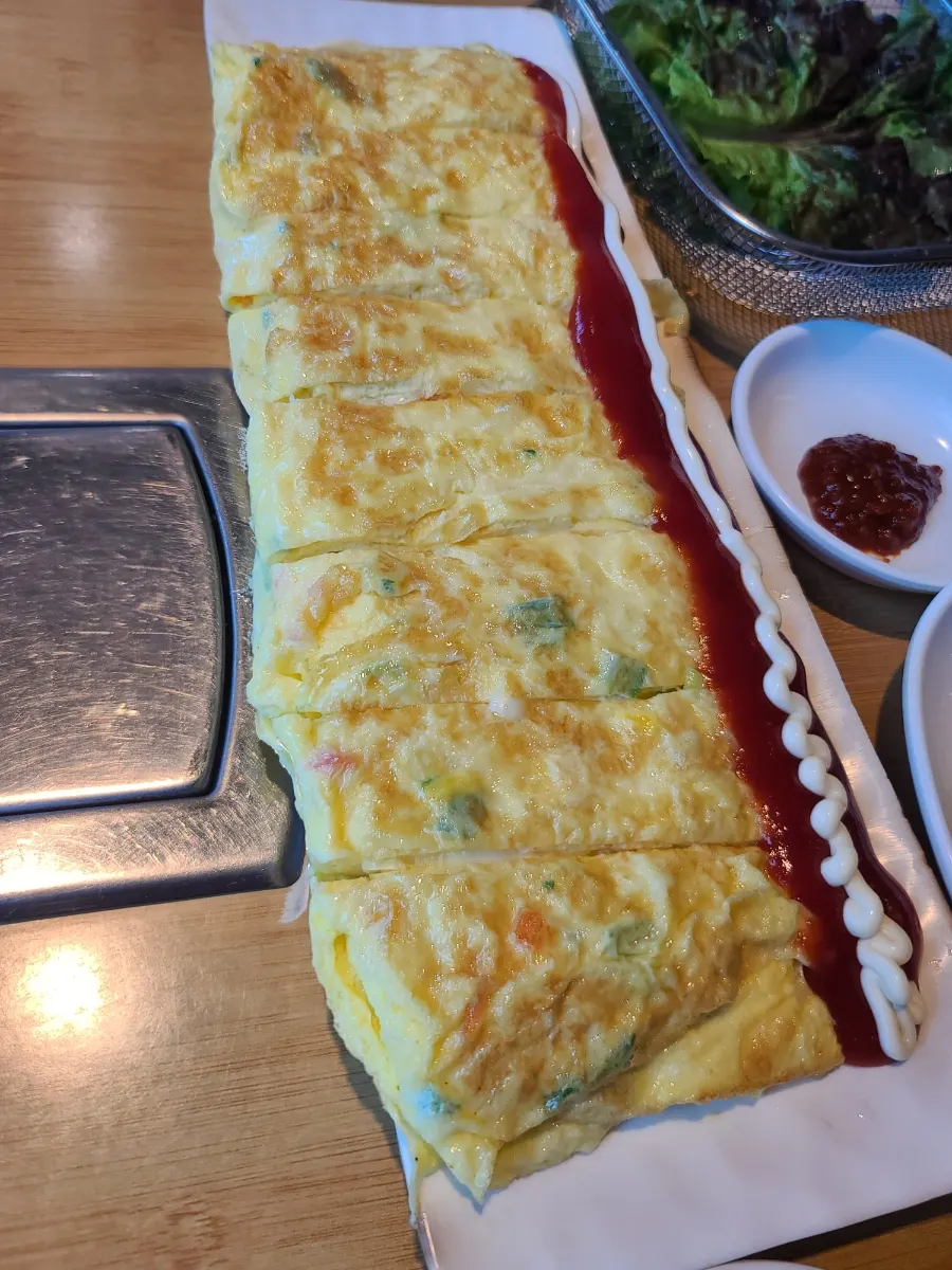Pork duruchigi and sotbap meal photo