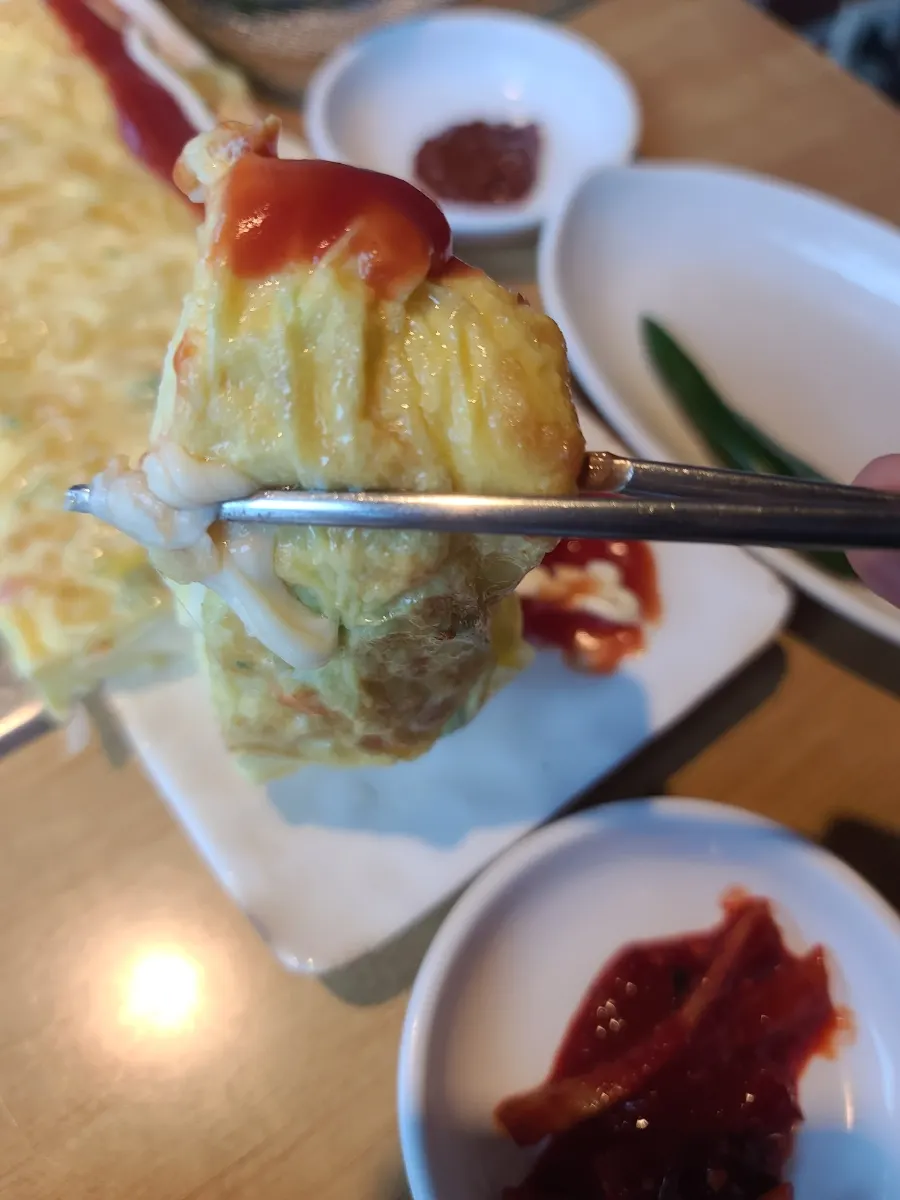 Pork duruchigi and sotbap meal photo