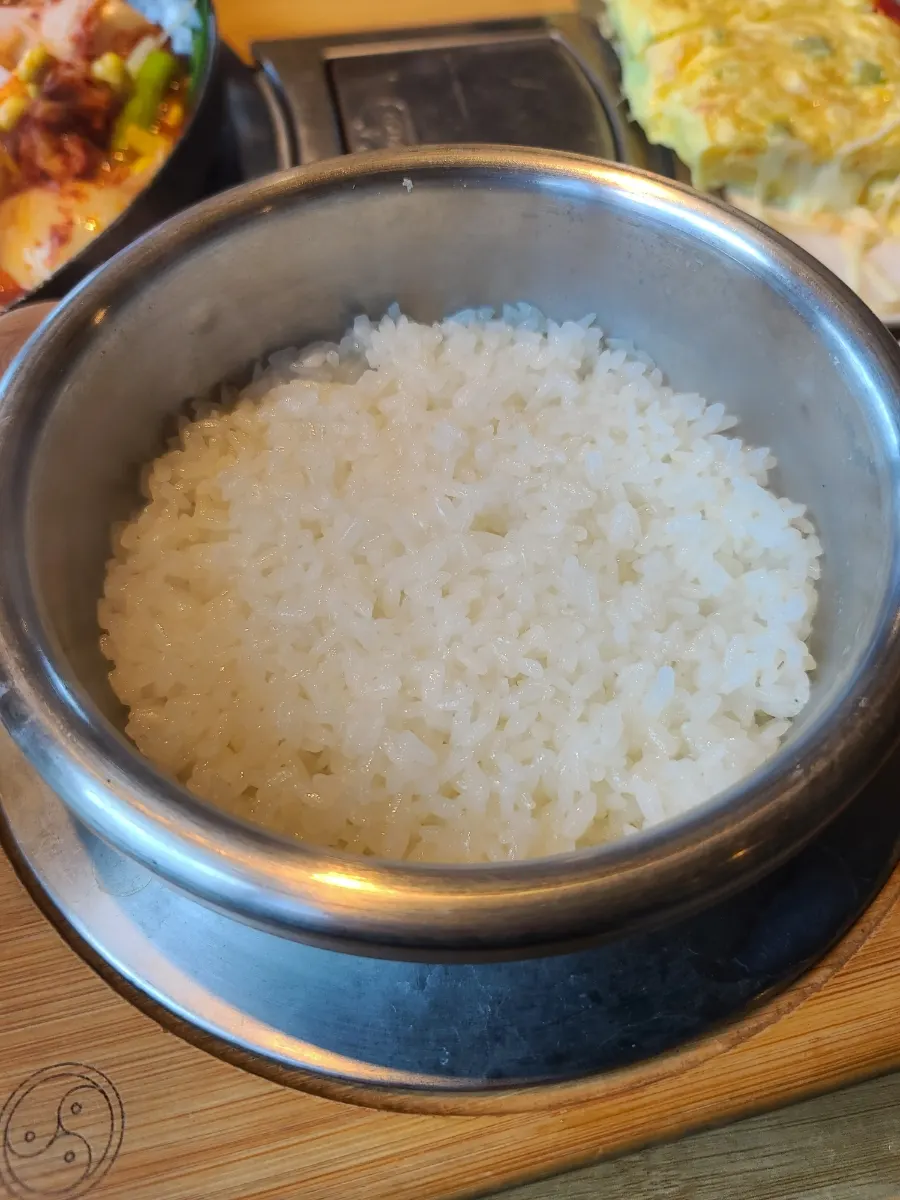 Pork duruchigi and sotbap meal photo