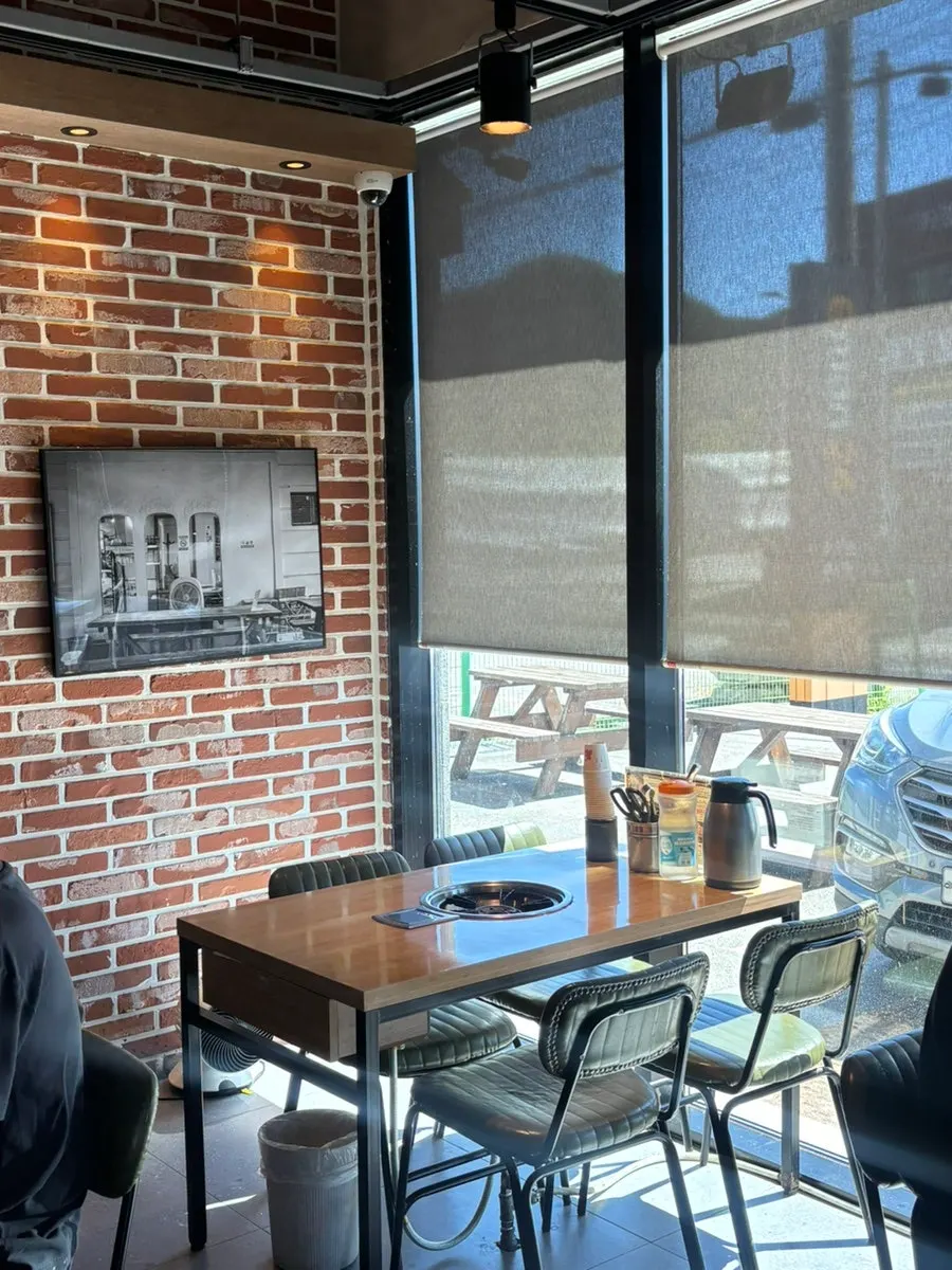 Seating area at Oneuldo Utja Chowol