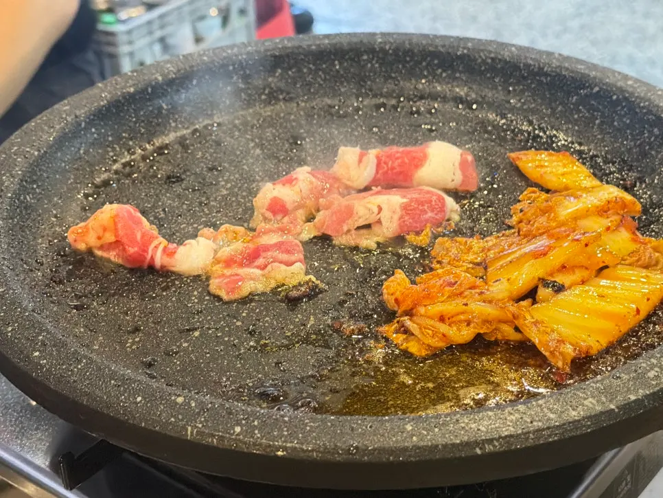 Chadolbagi placed on the grill