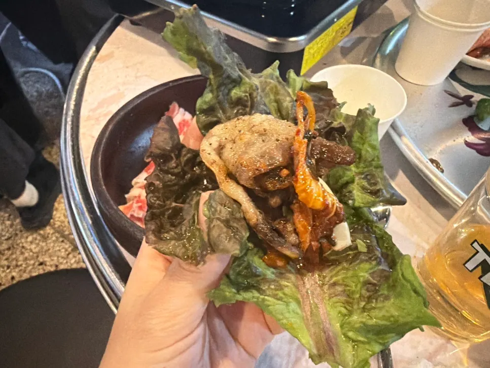 Chadolbagi cooking quickly with a bit of fat rising