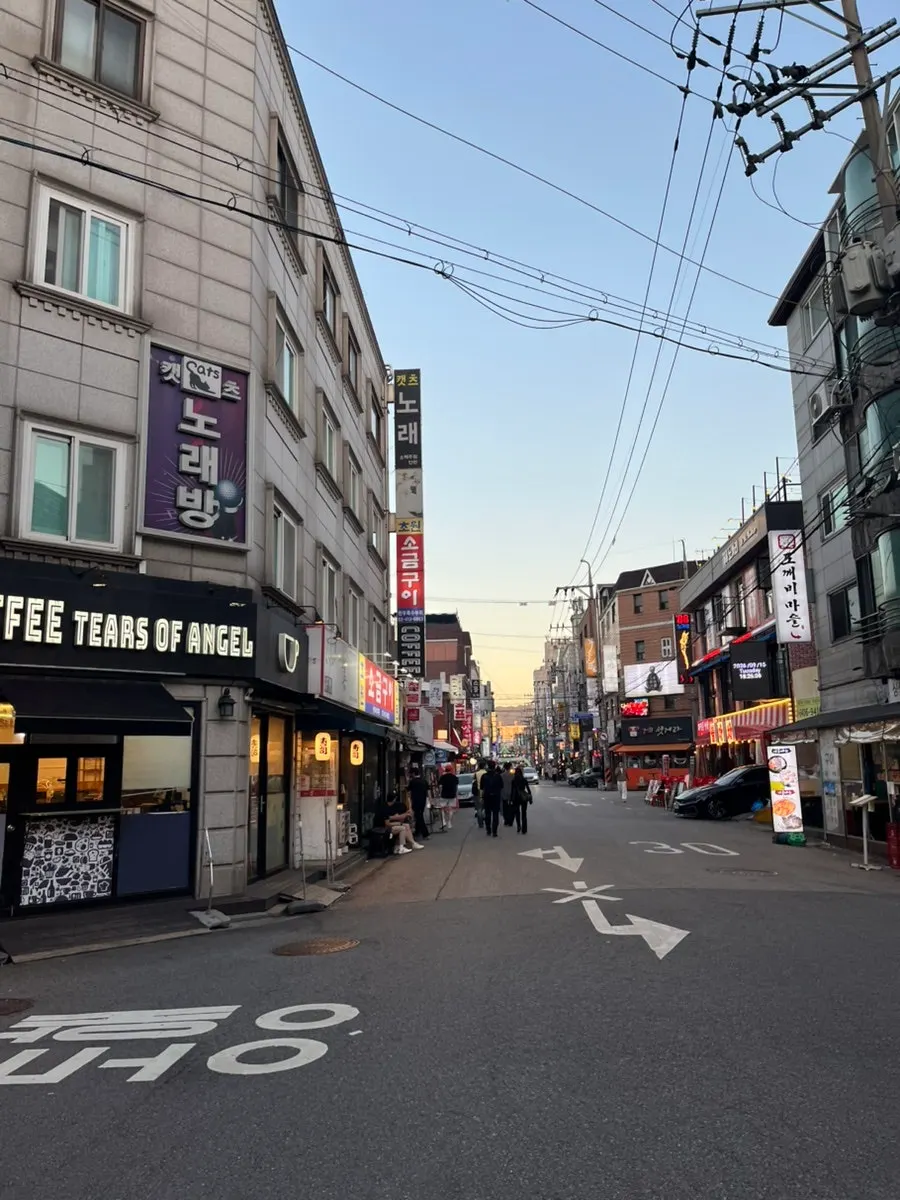 Exterior of Chowon Salt Grill in Bangi-dong's restaurant alley