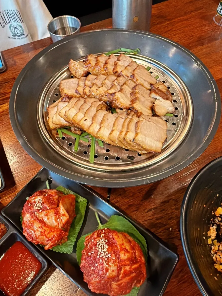 Bossam meat sliced to a good thickness for eating